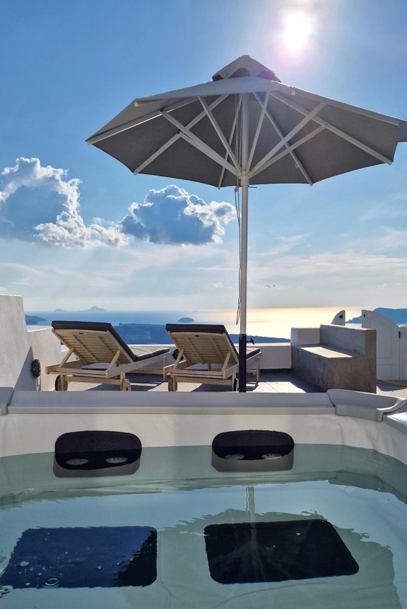 Вілла Karpimo Horizon - Caldera View With Private Hot Tub Фіростефані Екстер'єр фото