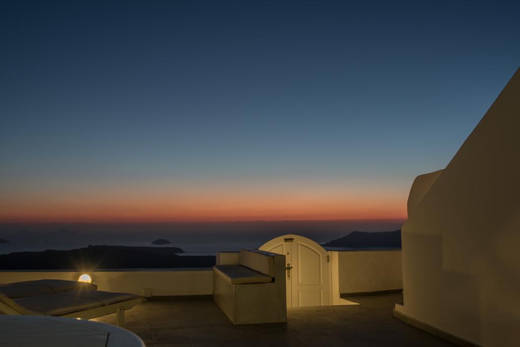 Вілла Karpimo Horizon - Caldera View With Private Hot Tub Фіростефані Номер фото